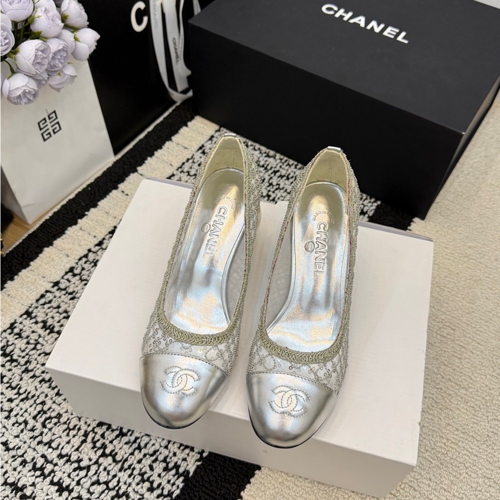 Authentic Chanel Metallic Silver Quilted Mesh Pumps with Box